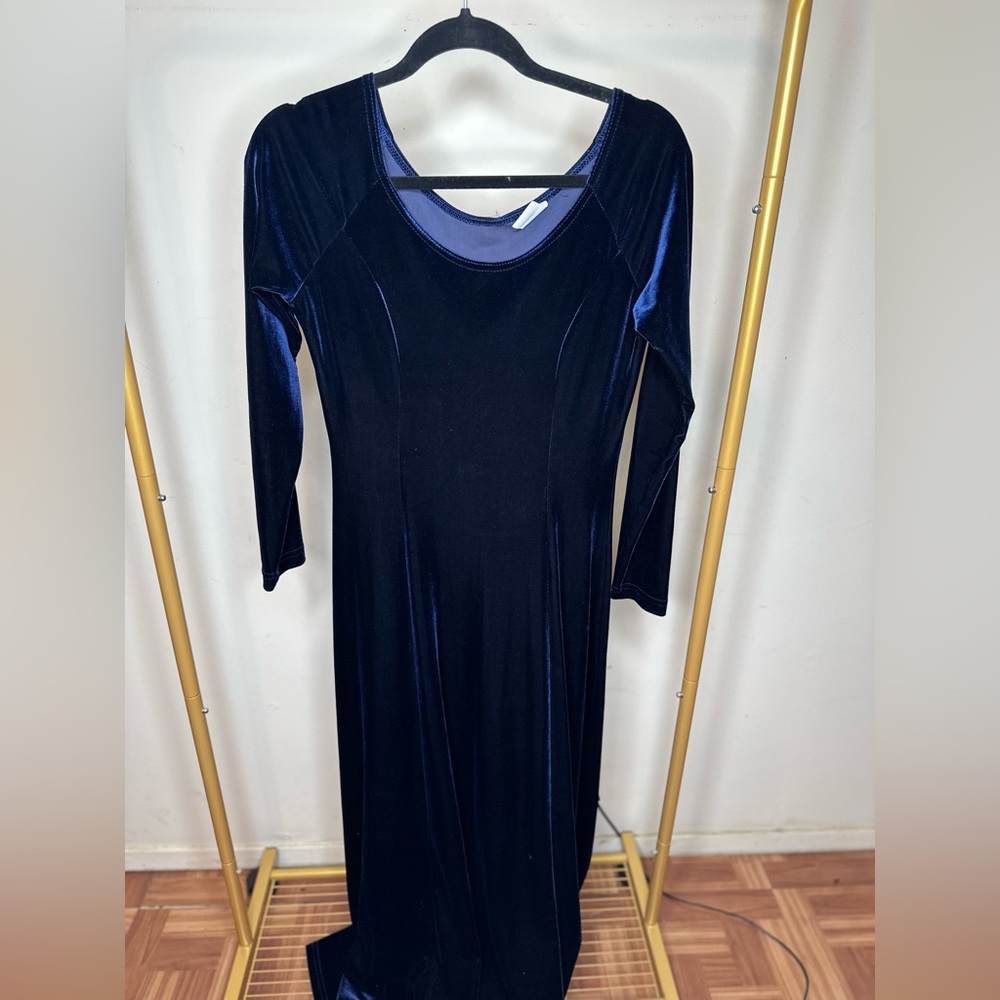 Really cute vintage blue velvet dress